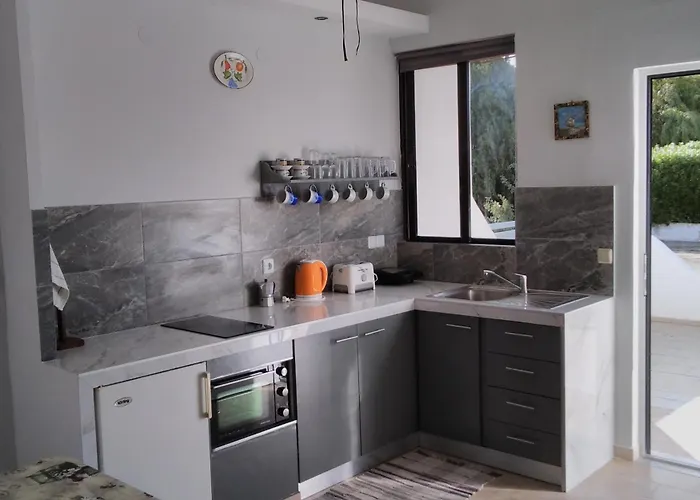 Daire Endless Blue Lakhania